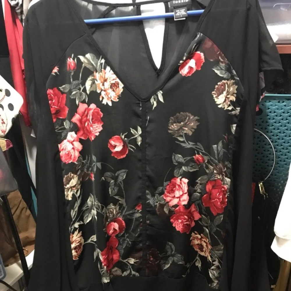Torrid blouse #10722393 Size 1